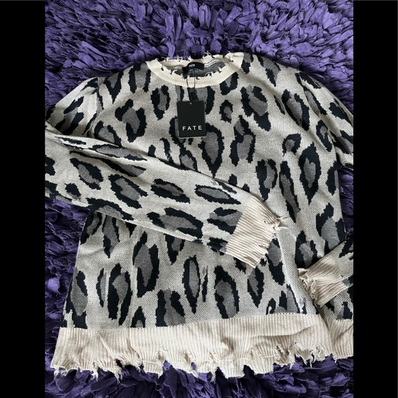 HOST PICK!! Fate Leopard sweater New With Tags - Picture 2 of 6